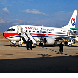 烟台空运公司航空快运业稳步发展的原因是什么？